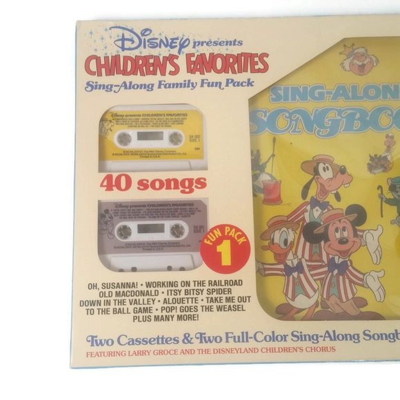 Disney’s Read Along Cassettes & Books Sing Along Songs Family Fun Pack #1 Vtg - Picture 4 of 8